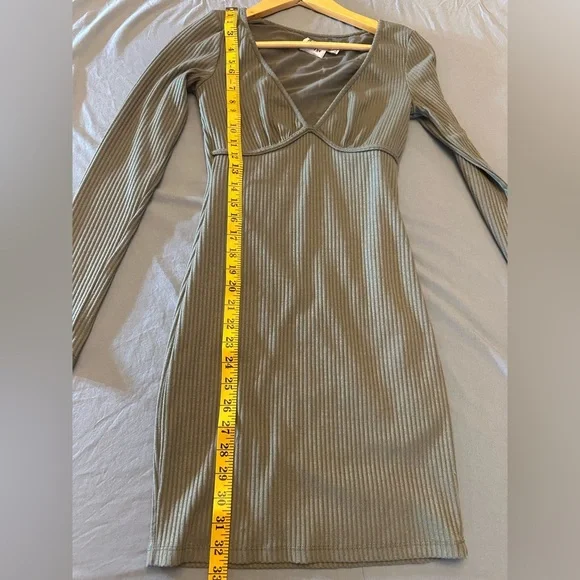 Princess Polly Sage Long Sleeve Dress - Picture 4 of 7